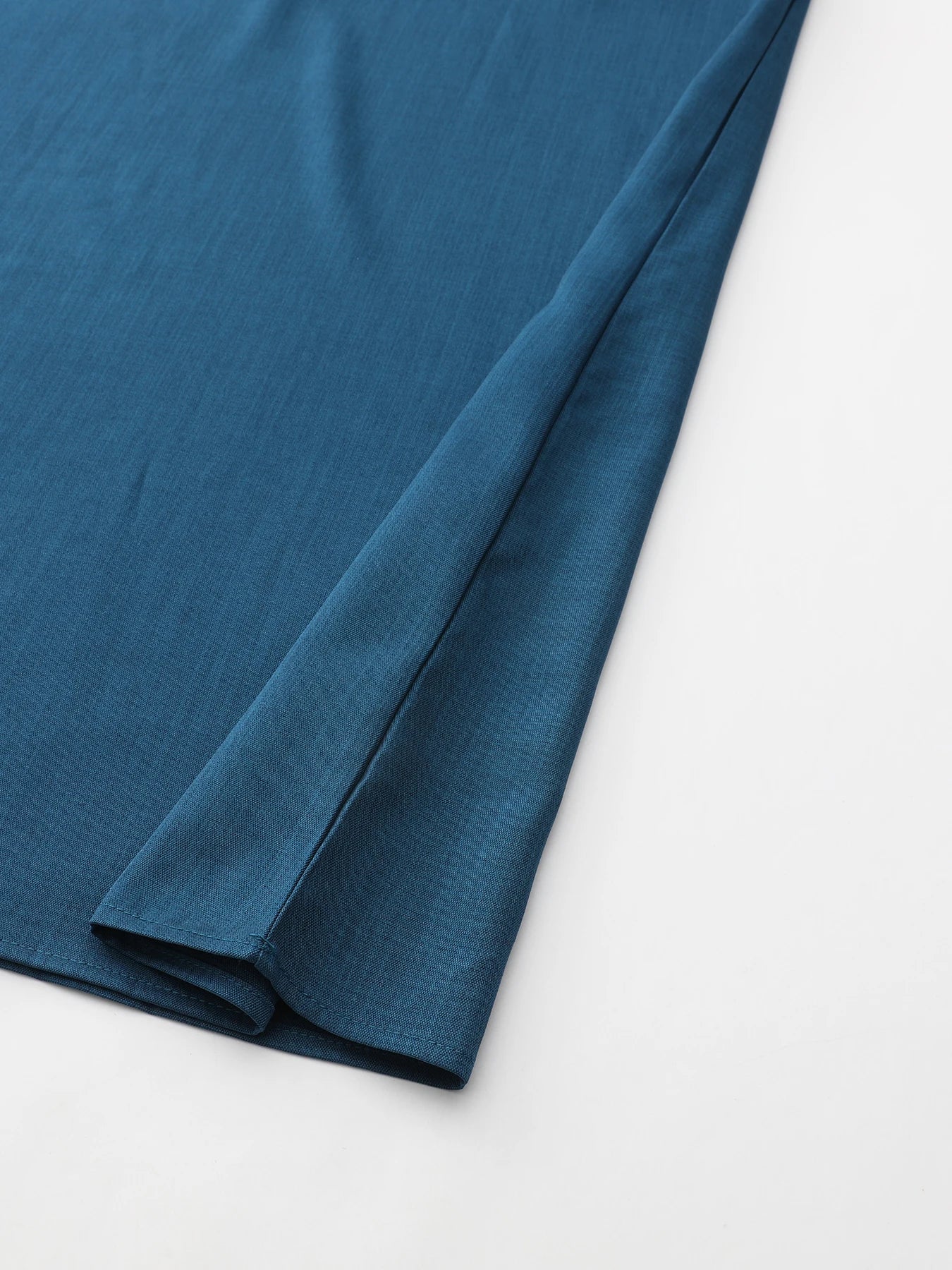 Long sleeve embroidered stand collar thobe, Muslim Arab men's robe