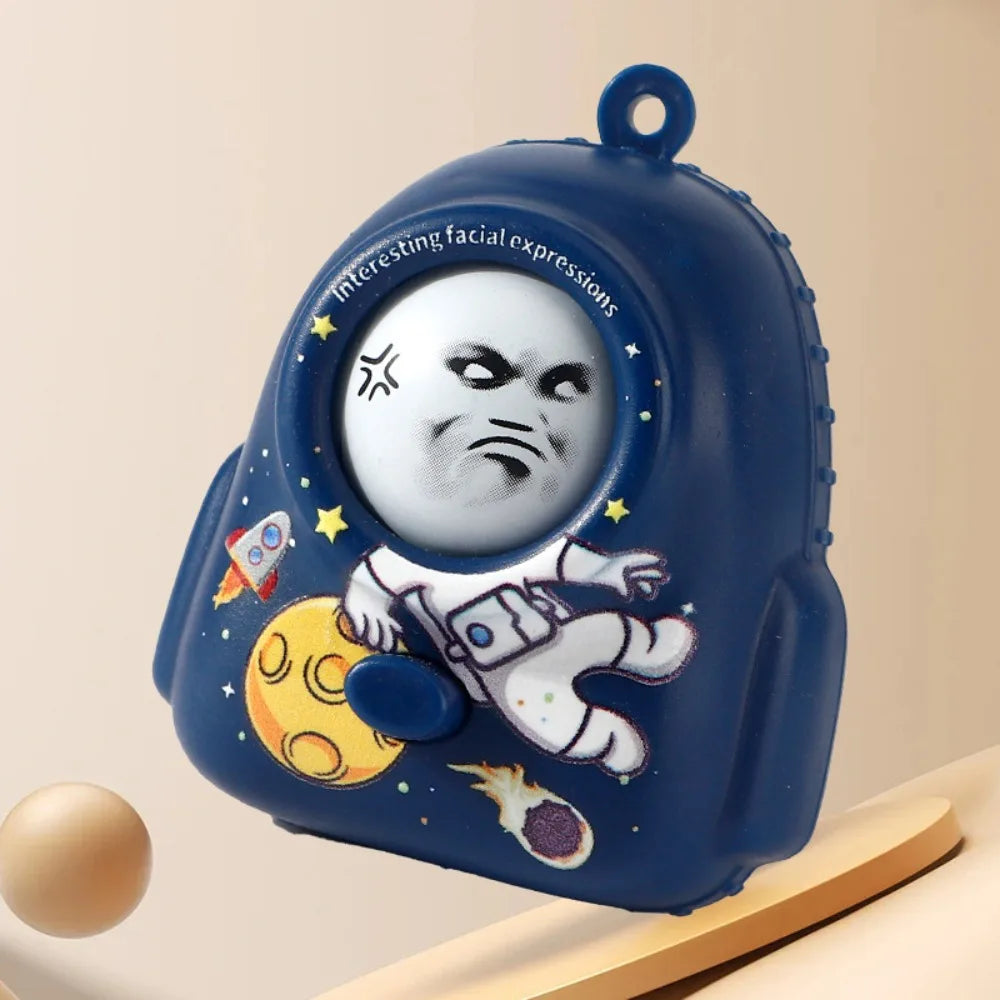 4 Facial Face Changing Pendant DIY Crafts Backpack Shape Face Changing Toy with Keychain Mini Cartoon Doll Keychain