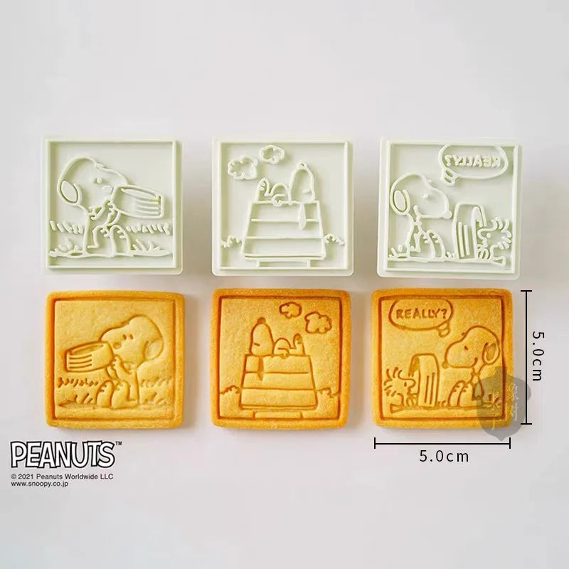 3pcs Snoopy Cookies Cutters Plastic Cartoon Pressable Biscuit Mold Cookie Mould Stamp Baking Pastry Kitchen Bakeware Tools Gift