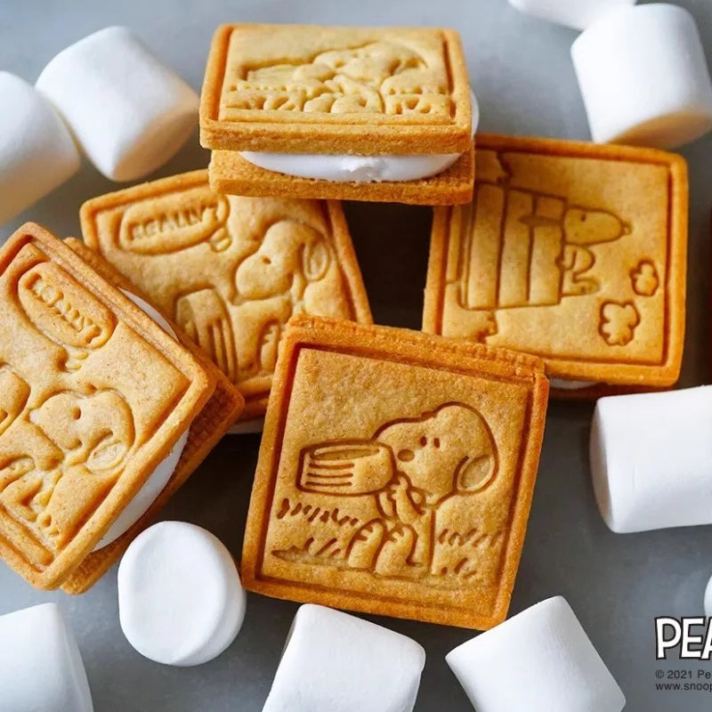 3pcs Snoopy Cookies Cutters Plastic Cartoon Pressable Biscuit Mold Cookie Mould Stamp Baking Pastry Kitchen Bakeware Tools Gift