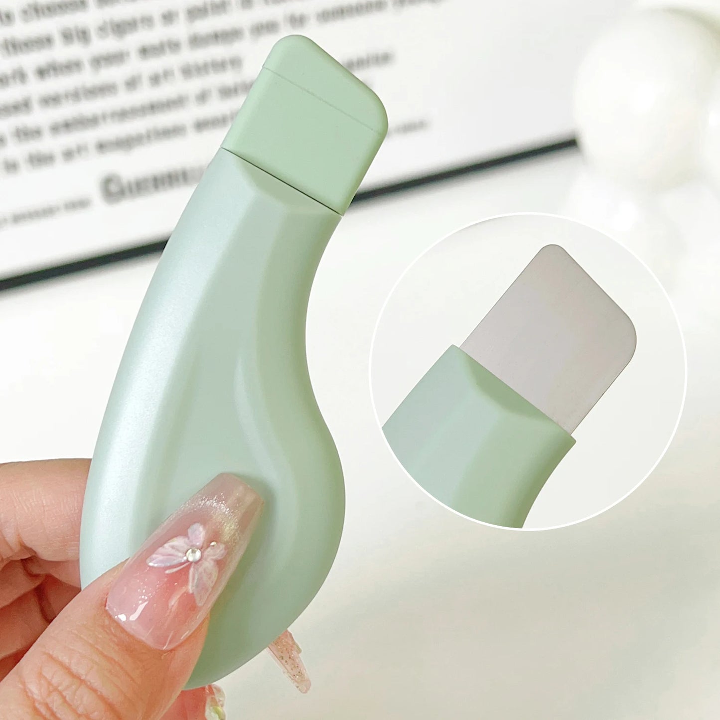Mini Skin Scrubber Face Spatula Portable Facial Skin Exfoliator Scraper Blackhead Remover Pore Shovel Facial Deep Cleansing Tool