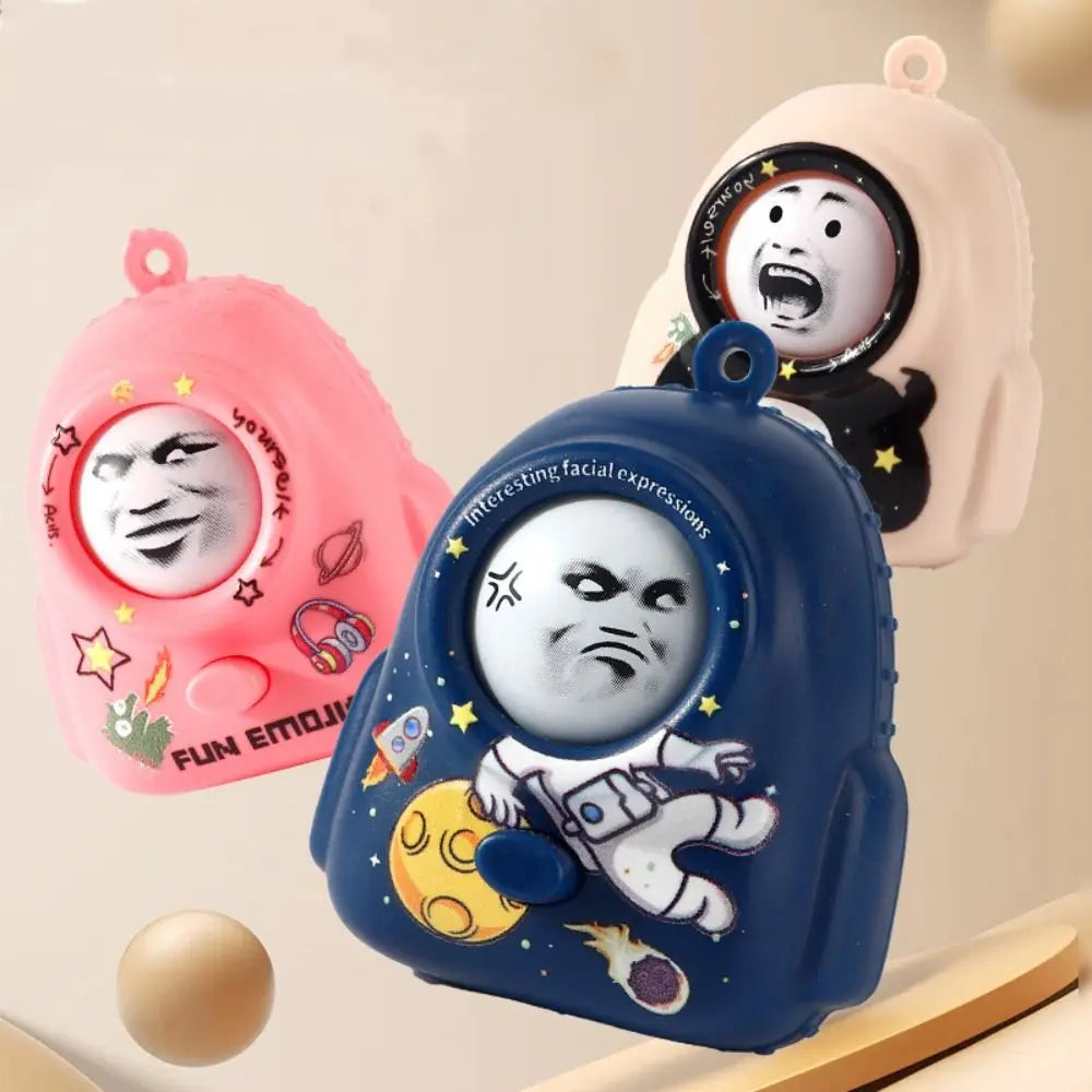 4 Facial Face Changing Pendant DIY Crafts Backpack Shape Face Changing Toy with Keychain Mini Cartoon Doll Keychain