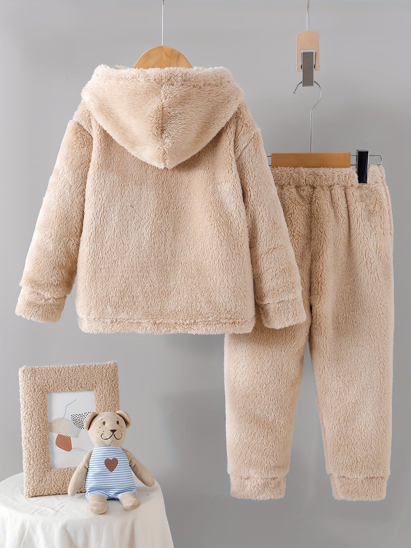 Autumn and Winter New Fashion Set with Hooded Top, Fleece Warm Zipper Half-Open Placket Sheep Polar Fleece Patched Top Pants Classic Patched Daily Comfortable Casual Fashion Outdoor Versatile Long Pants 2pcs, Perfect for Outdoor