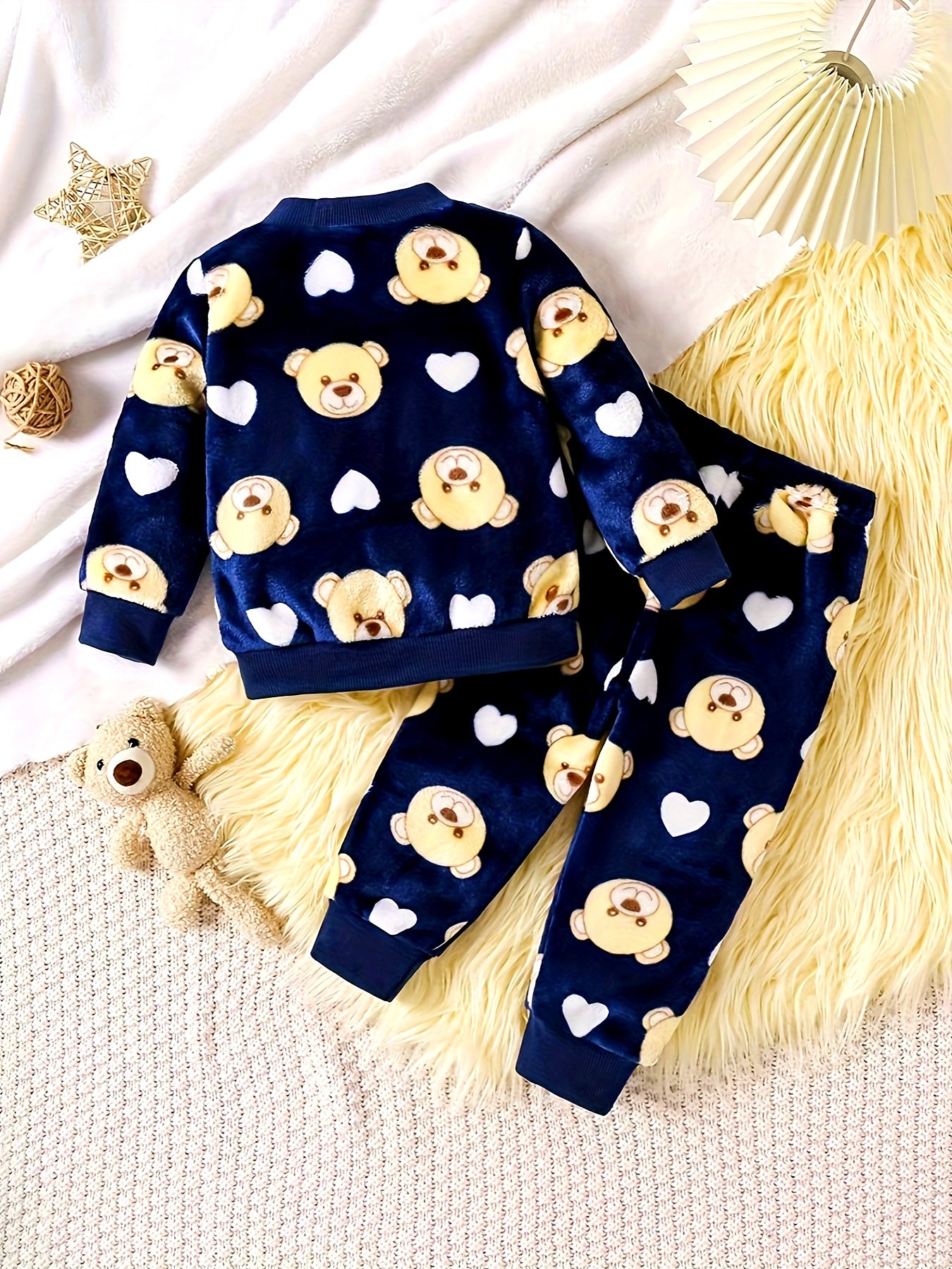 2pcs Boys' Christmas Cartoon Bear Hoodie, Autumn/Winter Flannel Light Beige-Friendly Soft Set, New Kids' Warm Two-Piece Outfit for Outdoor Wear, Festive Attire, Kids Winter Wear, Playful Design, Seasonal Fashion, Soft Flannel Fabric, Cozy Texture, Childr