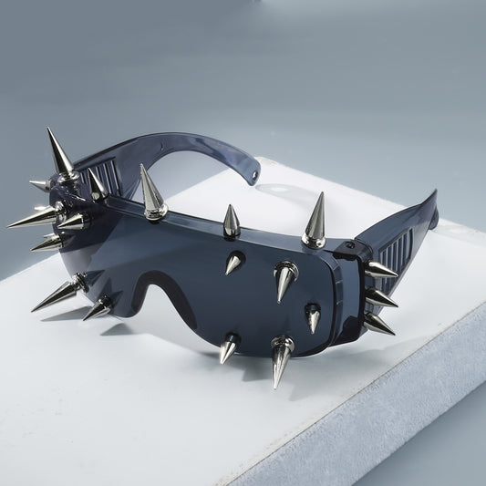 Futuristic Punk-Style Oversized Decorative Glasses with Rivets, Perfect for Parties, Dance Props, Halloween Costumes, And Festive Accessories.